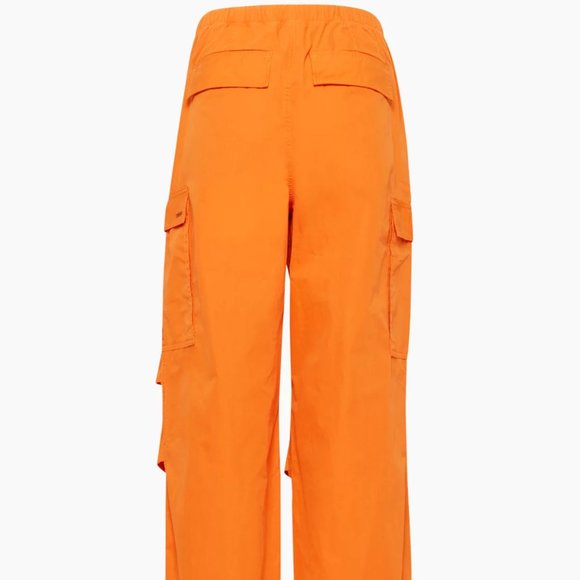 ARITZIA -BRAND NEW Tna Squad Pocket Parachute Pant  —  Sunstone Orange - Large - Picture 5 of 7